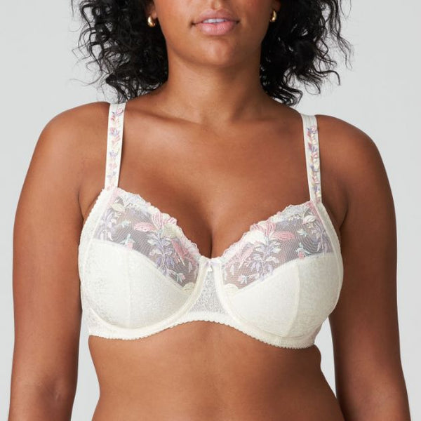 //www.esterella.nl/cdn/shop/files/Low-ps_0163390_VIG_600x600.jpg?v=1701794711