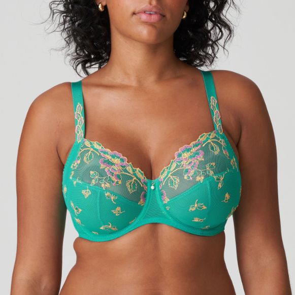 //www.esterella.nl/cdn/shop/files/Low-ps_0163460_SYT_600x600.jpg?v=1701794482