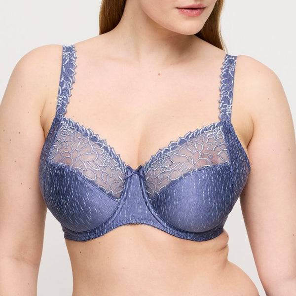 //www.esterella.nl/cdn/shop/files/Low-ps_0163480_NIS_600x600.jpg?v=1754120117