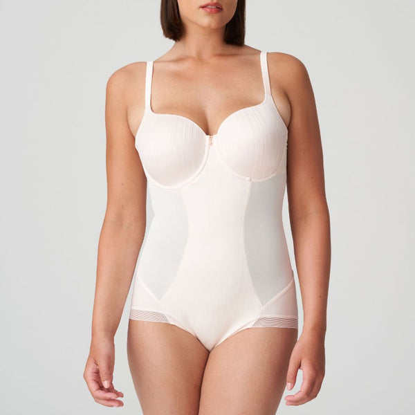 //www.esterella.nl/cdn/shop/files/Low-ps_0442330_CRP_600x600.jpg?v=1702369478