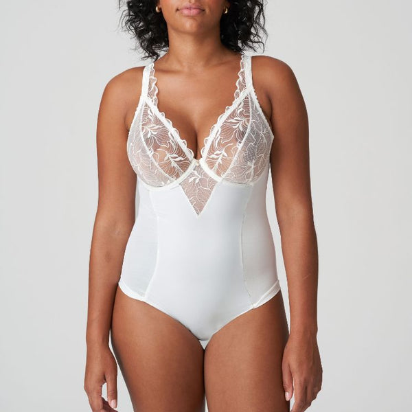 //www.esterella.nl/cdn/shop/files/Low-ps_0463474_NAT_600x600.jpg?v=1701846468