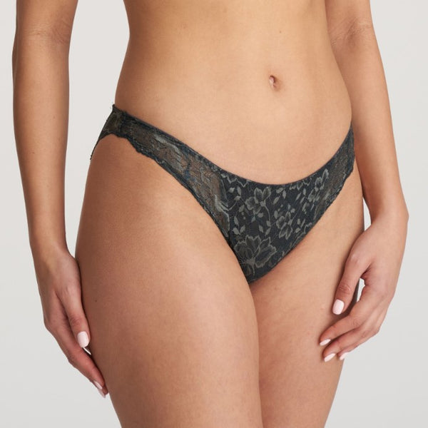 //www.esterella.nl/cdn/shop/files/Low-ps_0502730_NGR_2_600x600.jpg?v=1684851360