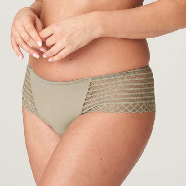 //www.esterella.nl/cdn/shop/files/Low-ps_0541932_BTQ_2_600x600.jpg?v=1684751809