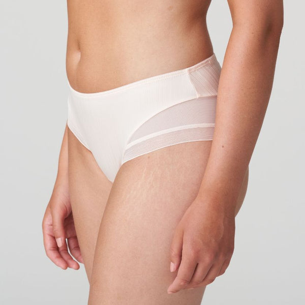 //www.esterella.nl/cdn/shop/files/Low-ps_0542332_CRP_2_600x600.jpg?v=1702369505