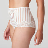 //www.esterella.nl/cdn/shop/files/Low-ps_0542342_NAT_2_compact.jpg