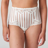 //www.esterella.nl/cdn/shop/files/Low-ps_0542342_NAT_compact.jpg