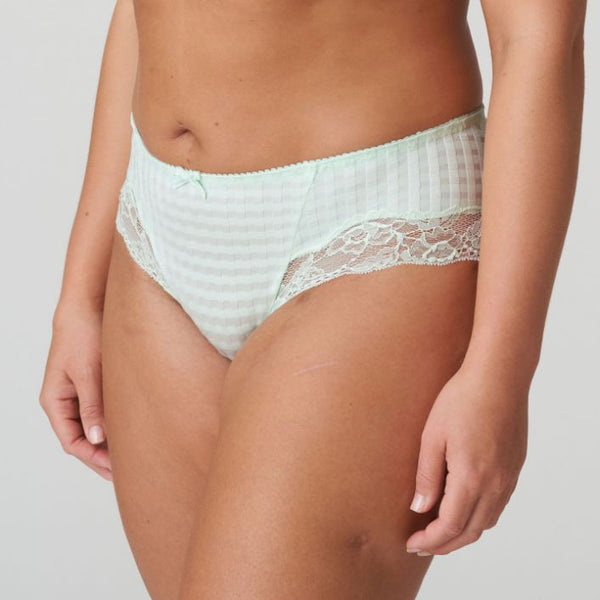 //www.esterella.nl/cdn/shop/files/Low-ps_0562127_FDP_2_600x600.jpg?v=1701687413