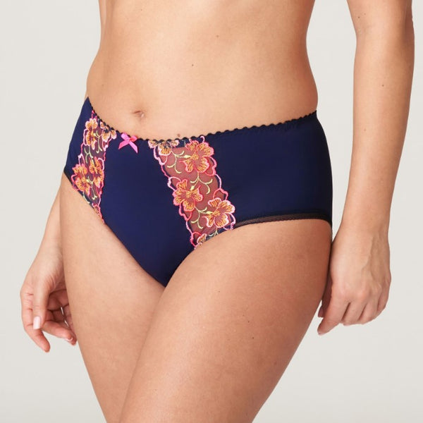 //www.esterella.nl/cdn/shop/files/Low-ps_0563441_VEL_2_600x600.jpg?v=1684754736