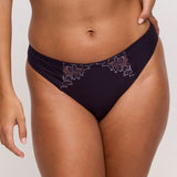 //www.esterella.nl/cdn/shop/files/Low-ps_0661815_AMG_compact.jpg