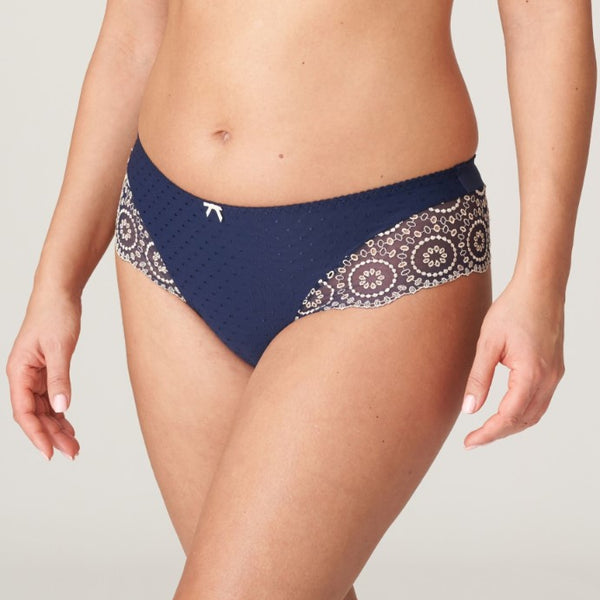 //www.esterella.nl/cdn/shop/files/Low-ps_0663311_SAF_2_600x600.jpg?v=1684583940