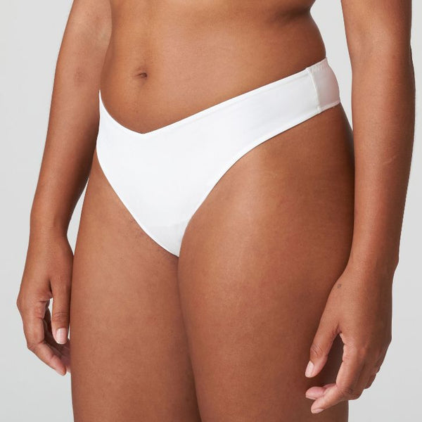 //www.esterella.nl/cdn/shop/files/Low-ps_0663360_WIT_2_600x600.jpg?v=1701795013