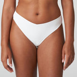 //www.esterella.nl/cdn/shop/files/Low-ps_0663360_WIT_compact.jpg