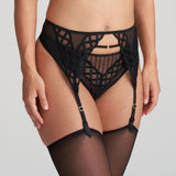 //www.esterella.nl/cdn/shop/files/Low-ps_0702790_ZWA_2_compact.jpg