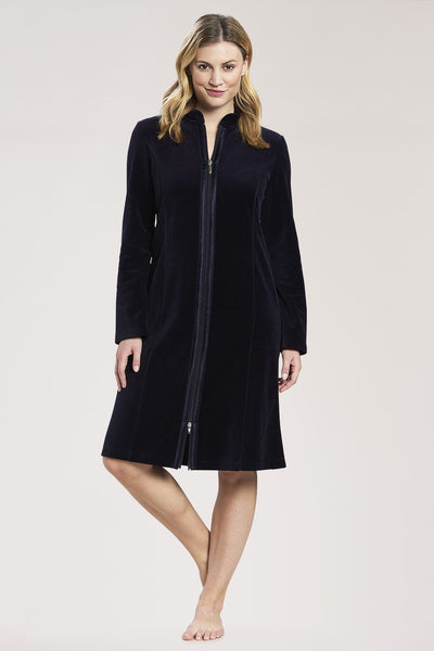 //www.esterella.nl/cdn/shop/files/VeloursDuster1884165Blauw__1_600x600.jpeg?v=1697719610