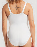//www.esterella.nl/cdn/shop/files/body-con-aros-louisa-bracq-julia-nacre_1_compact.jpg