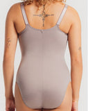 //www.esterella.nl/cdn/shop/files/body-con-aros-louisa-bracq-julia-taupe_1_compact.jpg