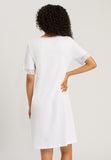 //www.esterella.nl/cdn/shop/files/hanro_232_w_momentsnw_sslvnightdress100cm_077040_070101_045_compact.jpg