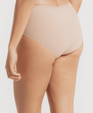 //www.esterella.nl/cdn/shop/files/louisa-bracq-boxer-jodie-47445-nude_2_compact.png
