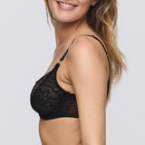 //www.esterella.nl/cdn/shop/files/ps_0102912_ZWA_2_818df253-8443-453f-a412-06ceba44340b_compact.jpg