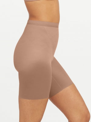 //www.esterella.nl/cdn/shop/products/625-28042021-1325_600x600.jpg?v=1670493833