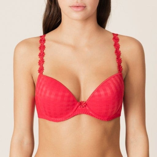 //www.esterella.nl/cdn/shop/products/AveroVoorgevormdeBeugelBh0100418Scarlet__1_600x600.jpeg?v=1642241393