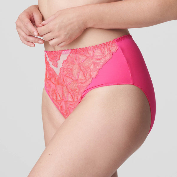 //www.esterella.nl/cdn/shop/products/BelgraviaTailleSlip0563221BloggerPink__2_600x600.jpeg?v=1642231204