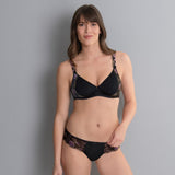 //www.esterella.nl/cdn/shop/products/ColetteBhZonderBeugel5250001Zwart__1_compact.jpeg