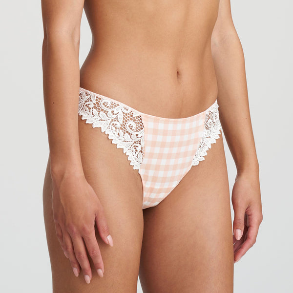 //www.esterella.nl/cdn/shop/products/ElyString0602430Parfait__2_600x600.jpeg?v=1642170113