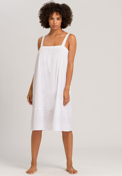 //www.esterella.nl/cdn/shop/products/HANRO_231_070101_078978_3_600x600.jpg?v=1680820417