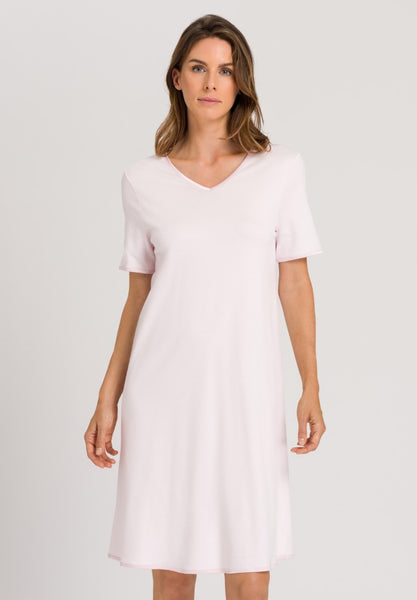 //www.esterella.nl/cdn/shop/products/HANRO_231_071349_076277_3_600x600.jpg?v=1680819519