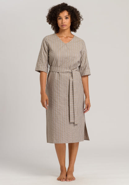 //www.esterella.nl/cdn/shop/products/HANRO_231_072370_078709_3_600x600.jpg?v=1678524098