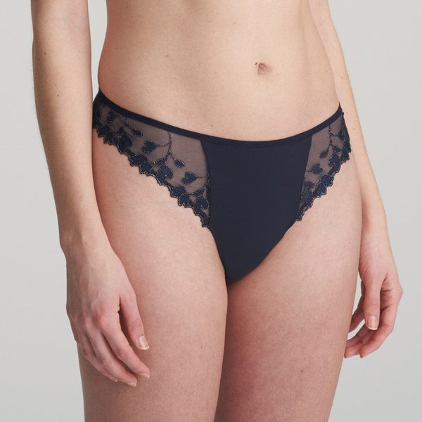 //www.esterella.nl/cdn/shop/products/LedaString0602520NightBlue__1_600x600.jpeg?v=1642090188