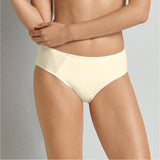 //www.esterella.nl/cdn/shop/products/LisaTailleSlip1426047Champagne__1_compact.jpeg