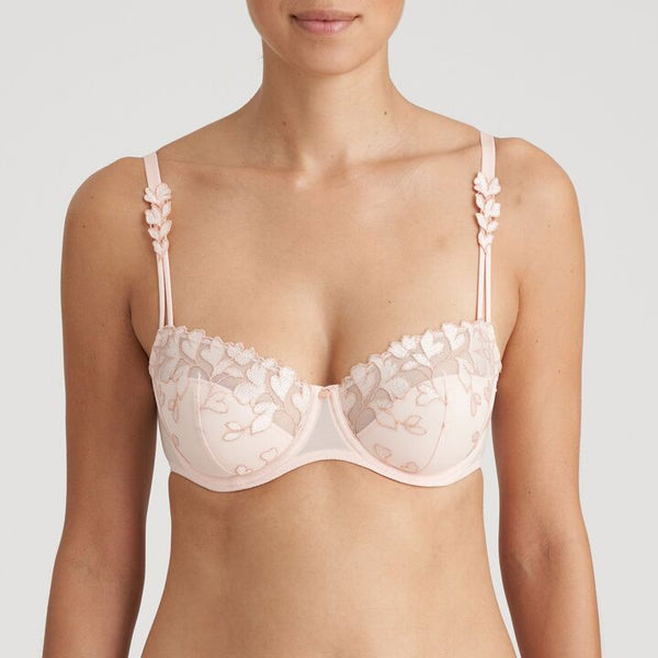 //www.esterella.nl/cdn/shop/products/Low-ps_0102525_GLP_600x600.jpg?v=1674146266