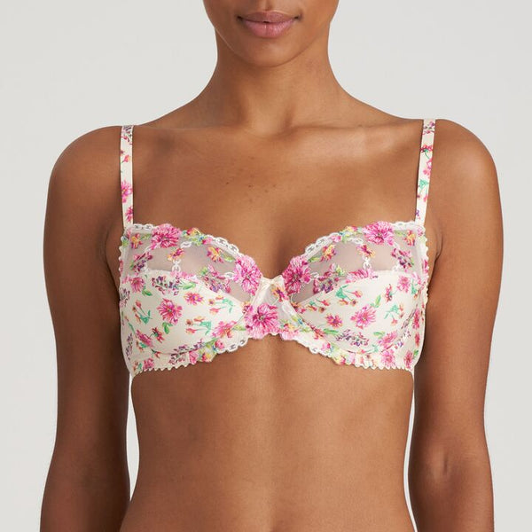 //www.esterella.nl/cdn/shop/products/Low-ps_0102680_PIV_600x600.jpg?v=1675692920