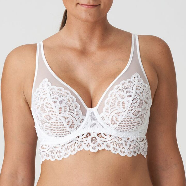 //www.esterella.nl/cdn/shop/products/Low-ps_0141886_WIT_600x600.jpg?v=1677484274