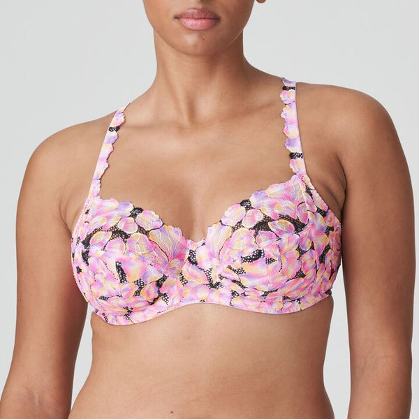 //www.esterella.nl/cdn/shop/products/Low-ps_0142240_PNP_600x600.jpg?v=1678290815