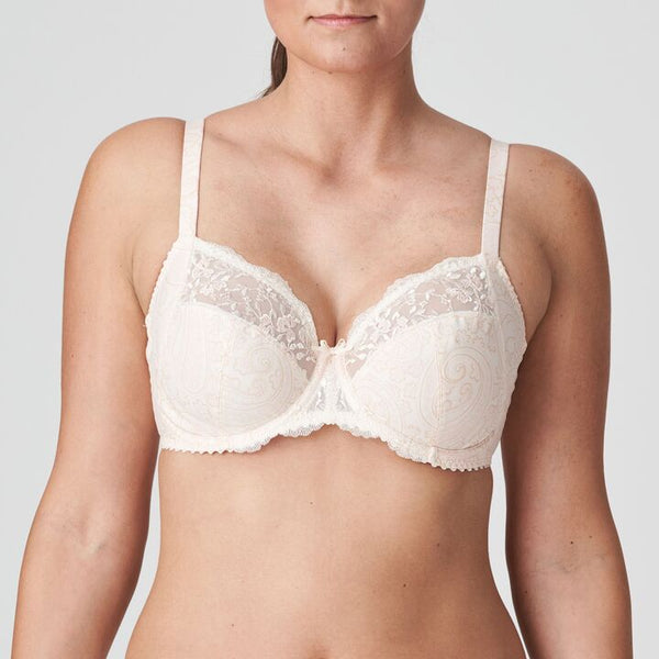 //www.esterella.nl/cdn/shop/products/Low-ps_0163300_GEI_600x600.jpg?v=1676558302