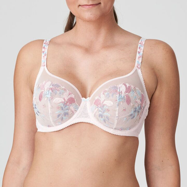//www.esterella.nl/cdn/shop/products/Low-ps_0163392_PPI_600x600.jpg?v=1677423739