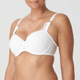 //www.esterella.nl/cdn/shop/products/Low-ps_0241882_WIT_2_compact.jpg