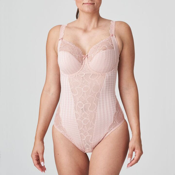 //www.esterella.nl/cdn/shop/products/Low-ps_0462120_PWD_600x600.jpg?v=1671814657
