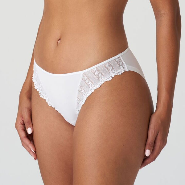 //www.esterella.nl/cdn/shop/products/Low-ps_0502380_WIT_2_600x600.jpg?v=1677483530