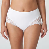 //www.esterella.nl/cdn/shop/products/Low-ps_0541881_WIT_compact.jpg