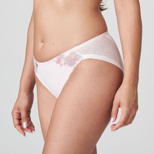 //www.esterella.nl/cdn/shop/products/Low-ps_0563390_PPI_2_600x600.jpg?v=1677423854