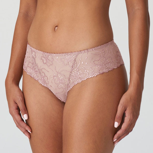 //www.esterella.nl/cdn/shop/products/Low-ps_0601331_BDS_2_600x600.jpg?v=1684494692