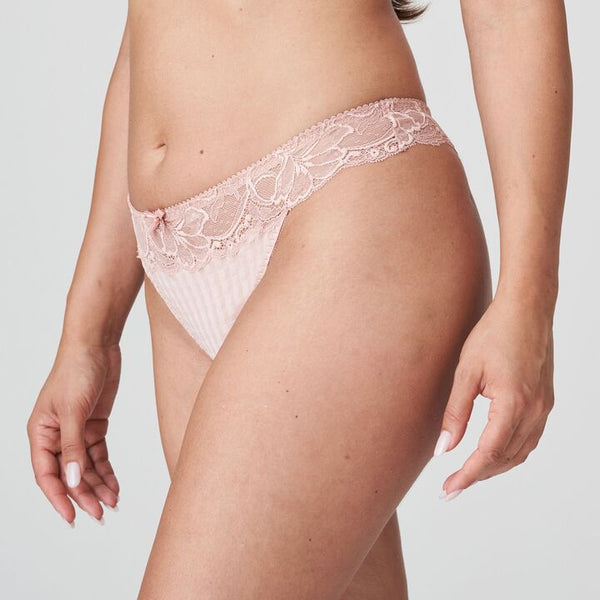 //www.esterella.nl/cdn/shop/products/Low-ps_0662125_PWD_2_600x600.jpg?v=1671814722