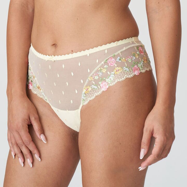 //www.esterella.nl/cdn/shop/products/Low-ps_0663351_FRV_2_600x600.jpg?v=1678290190