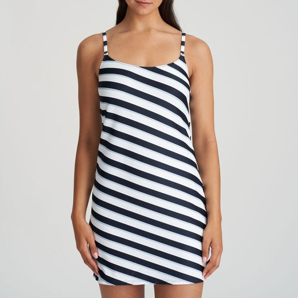 //www.esterella.nl/cdn/shop/products/Low-ps_1004680_CLP_600x600.jpg?v=1674238810