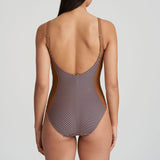 //www.esterella.nl/cdn/shop/products/Low-ps_1005735_OBR_3_compact.jpg