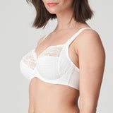 //www.esterella.nl/cdn/shop/products/MadisonBeugelBh0162120Natuur__2_compact.jpeg
